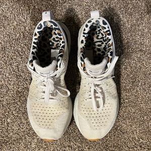 Used Women’s Nike React Infinity Run Flyknit 2 'Leopard' Size 8.5